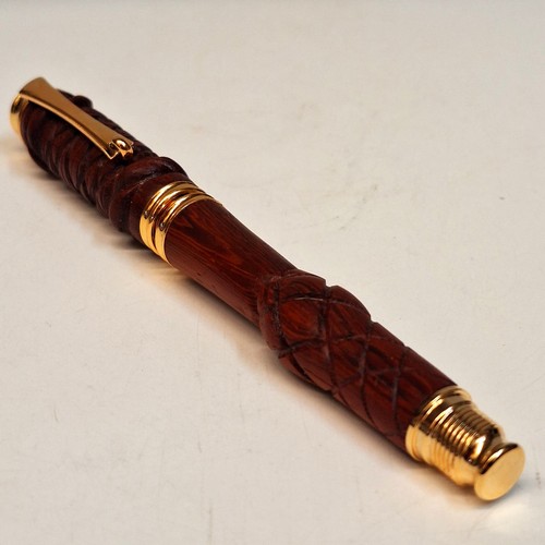 Click to view detail for CR-039 Pen Paduak Carved $60